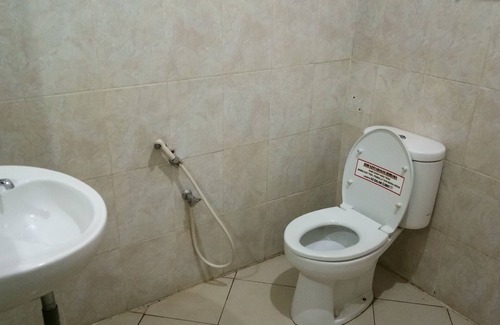 Jakarta Hotel | C'One Hotel Cempaka Putih