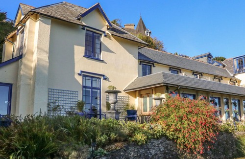 Lynton Cabaña | C S Lewis Balcony