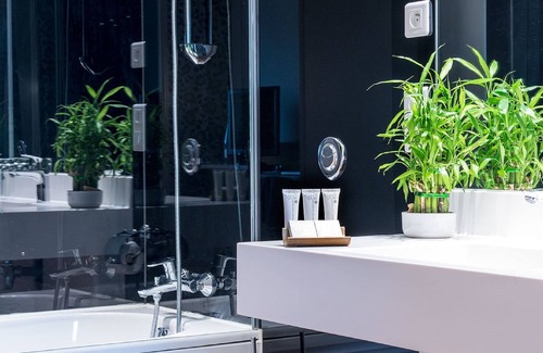 Costieres Hotel | C Suites