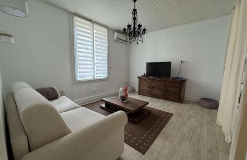 Riou - Petit Juas - Av de Grasse Apartamento | C090 Appartement confortable proche du Suquet et du Palais des festivals