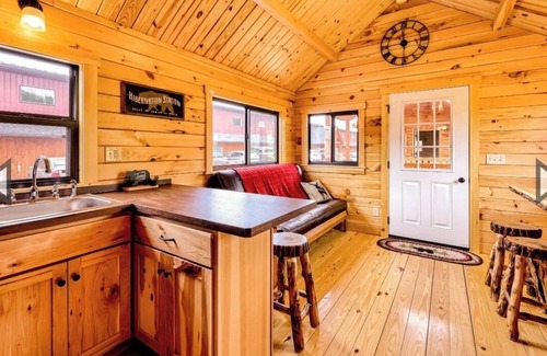 Marion Cabina | C19 Cabin in gated resort