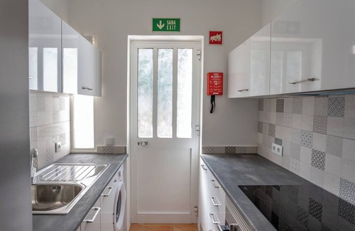 Mato Serrao Chalet De Esquí | C28 Q.P Amazing house nested in the heart of Carvoeiro!