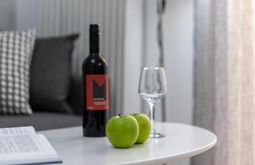 Sparta Apartamento | C3 Modern Spartan Apartment