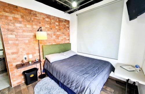 Ciudad López Mateos Apartamento | C46 STUDIOS at ITESM CEM Families Tourists & Travelers Choice Foreign Students Companies Executives WELCOME! 10min Izcalli-15min Esmeralda-20min Sátelite-25min AIFA