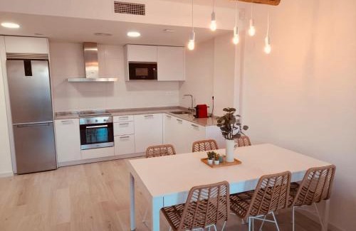 Roques Daurades Apartamento | Ca La Cristina - Apartamento Turístico L'Ametlla de Mar