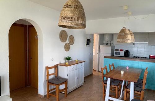 Arenal d'en Castell Apartamento | Ca la Marta apartamento con piscina y jardín a 150m de la playa