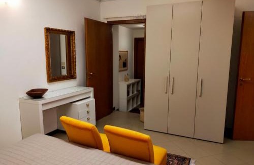 Imola Apartamento | Ca' Spadoni, centro storico, piano terra, ingresso indipendente, teatro, parcheggio,