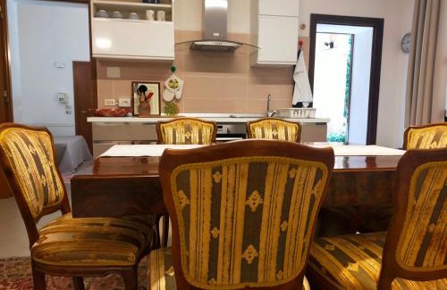Imola Apartamento | Ca' Spadoni, centro storico, piano terra, ingresso indipendente, teatro, parcheggio,