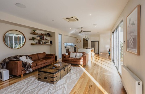 Ocean Grove Casa | Caanluje; Spa 40 degrees! Heated pool, sleeps 10