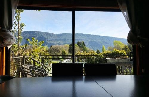 Conaripe Chalet De Esquí | Cabaña 8 a 9 personas ideal 2 matrimonios y niños