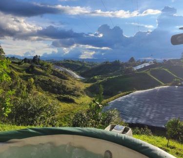 Marinilla Apartamento | Cabaña Acogedora en finca de aguacates