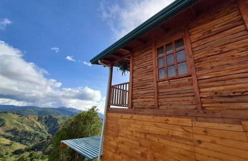 Cantón de Dota Chalet De Esquí | Cabaña Cebra - THE Spot for GREAT Sunset views!