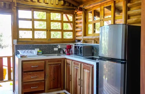 Sámara Casa | Cabaña Arbolito