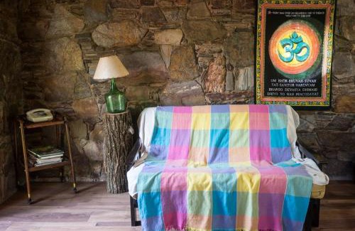 Potrero de los Funes Chalet De Esquí | Cabaña de piedra de ensueño al pie de la sierra