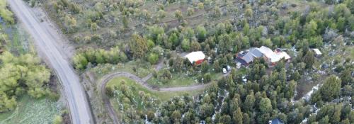 Trevelin Chalet De Esquí | Cabaña El Eden - Peuyamen