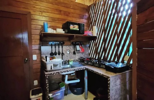 Langostino Cabina | Cabaña en pavones, a 15 minutos de la segunda ola izquierda más larga del mundo.