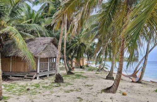 Carti Tupile Casa | Cabaña frente al mar de Guna Yala Isla del Barco hundido