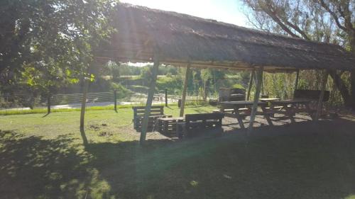 Villa Urquiza Casa | Cabaña LA BALSA