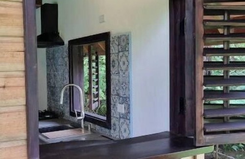 Big Creek Casa | Cabaña Naturaleza 200 mts from the beach