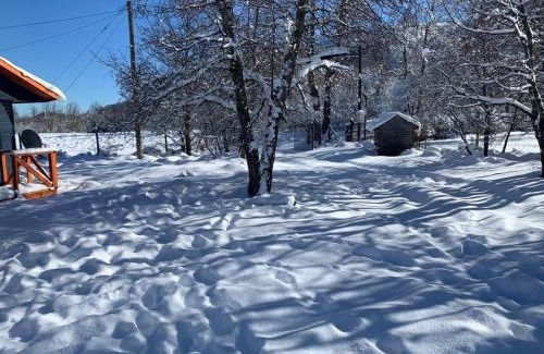 Pinto Chalet De Esquí | Cabaña rústica con la mejor vista, chimenea y tranquilidad