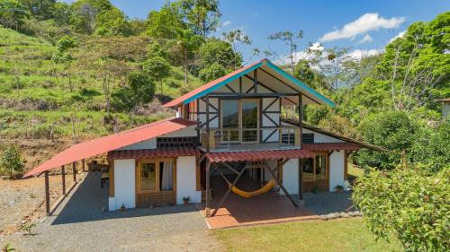 Pejibaye Otro | Cabaña Rustica Chepe Araya