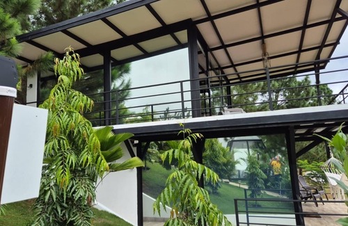 Sora Cabina | Cabaña suite en la naturaleza para 2 a 4 personas en altos del maría moderna