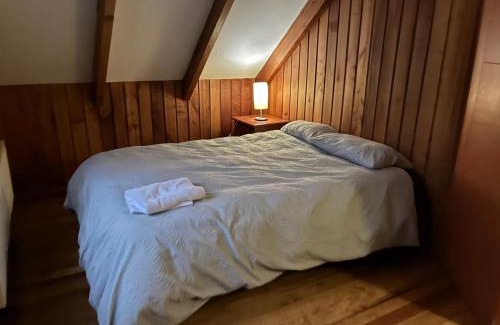 Pinto Chalet De Esquí | Cabaña Sol Nevado, Las Trancas