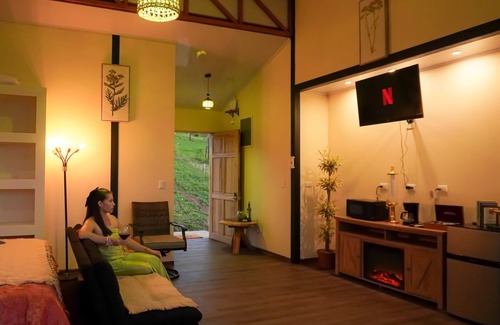 Quesada Cabina | Cabaña tipo suite en San Carlos
