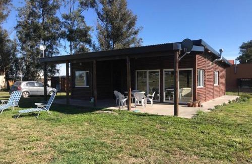 Balcarce Chalet De Esquí | cabaña vista a la sierra