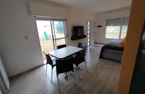 Monte Hermoso Casa | Cabañas del monte