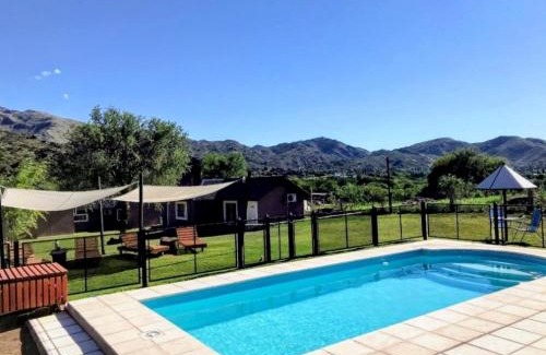 Potrero de los Funes Chalet De Esquí | Cabañas La Delfina para 4 personas Potrero de los Funes