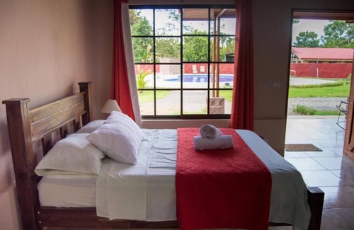Los Ángeles Hotel | Cabañas San Isidro