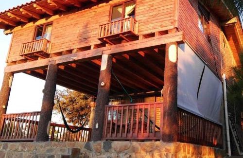 Marcos Castellanos Chalet De Esquí | Cabañas San José de la Montaña