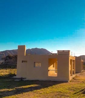 Potrero de los Funes Casa | Cabañas Valle del Búho