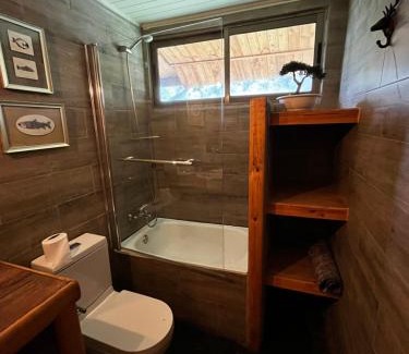 Bajos de Lircay Casa | Cabañas Velo de la Novia - Parque Nacional Radal 7 tazas