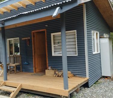 Los Ladrillos Casa | Cabañita Sustentable El Este Cochamó