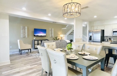 Horseshoe Bay Casa | Caballo Bay at Horseshoe Bay | Sylish Retreat with Stunning Lake LBJ Views, Pool