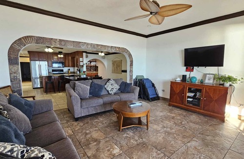 Sandy Beach Casa | Caballo De Mar Beach House - 3 bedroom/3 bathroom house right on the beach