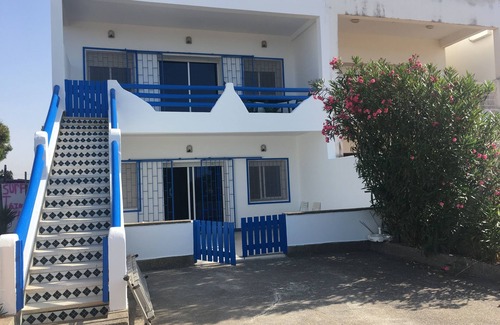 Bouznika Chalet De Esquí | Cobertizo en la playa de Bouznika en Marruecos totalmente equipado para alquilar por noche.