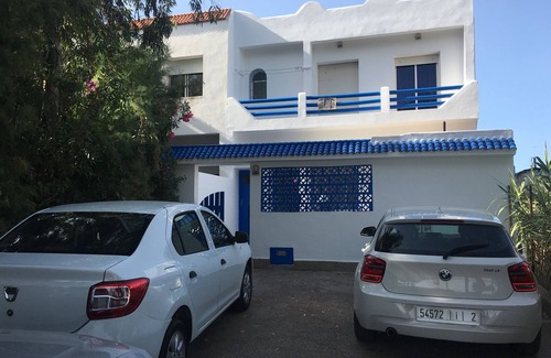 Bouznika Chalet De Esquí | Cobertizo en la playa de Bouznika en Marruecos totalmente equipado para alquilar por noche.