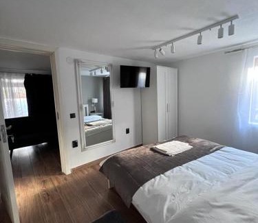 Toplita Cabina | Cabana B2 langa strandul Banffy
