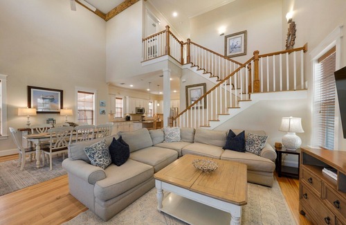 Lakeside at Blue Mountain Beach Casa | CABANA BLU: New Listing! Private Community, Beautiful Large Pool, Easy Beach Access