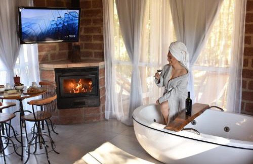 Santa Helena Chalet De Esquí | Cabana com lareira, hidro, cavalos e piscina