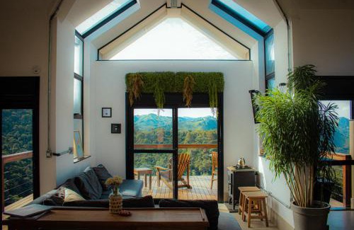 Cambui Chalet De Esquí | Cabana com vista para as montanhas, ofurô e Starlink