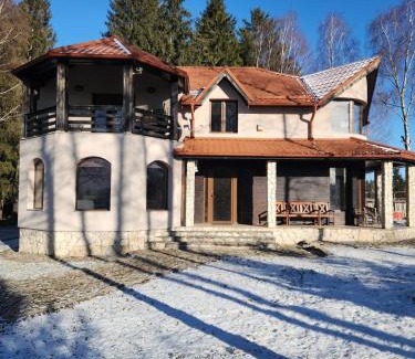 Calatele Chalet De Esquí | Cabana Dealul Negru