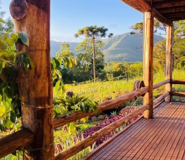 Caraa Cabina | Cabana Ipê Amarelo - Trilha do Mato