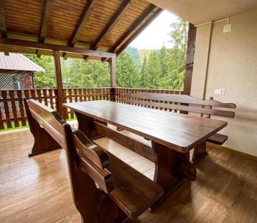 Vartop Casa | Cabana Izvorul Ariesului