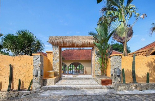 Kediri Villa | Cabana Kedungu by Ini Vie Hospitality