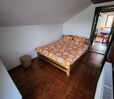 Orlat Casa | Cabana Kris