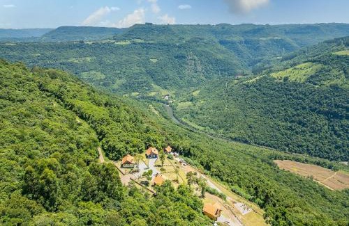 Nova Petropolis Casa | Cabana Lila Hütte Vila Germânica by Achei